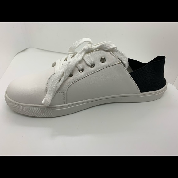 woman’s white elastic back sneakers - Picture 10 of 10